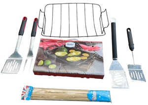 lot 225 image: BBQ Bundle