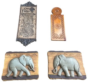 lot 220 image: Home Decor Bundle