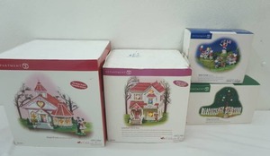 lot 41 image: Department 56 The Original Snow Village Collection (4ct)
