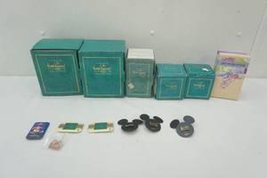 lot 61 image: Classics Walt Disney Collection Figurines (5ct)