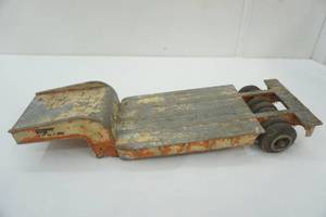 lot 66 image: VintageAntique Smith-Miller Inc. Semi trailer.