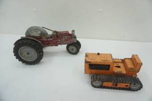 lot 73 image: VintageAntique Hubley Toy Tractor & Tonka Bulldozer