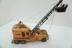 lot 84 image: Vintage Tonka State Hi-Way Dept. Mobile Clam Truck