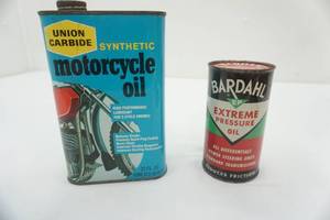 lot 111 image: Vintage Union Carbide Synthetic Motorcycle Oil Can & Bardahl Extreme Pressure Oil Can