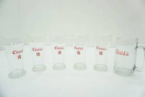 lot 120 image: Vintage Coors Glasses & Mug