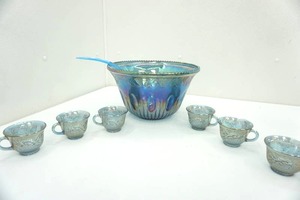 lot 123 image: Vintage Carnival Glass Punch Bowl & Glasses