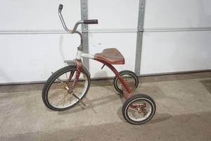 lot 143 image: Vintage AMF Junior Trike