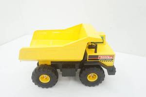 lot 153 image: Tonka Dump Truck