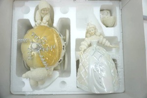 lot 25 image: Snow babies The Guest Collection Have A Ball