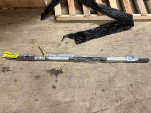 lot 12 image: 24 Doca Telescopic Pole