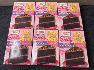 lot 140 image: 6 Boxes of Duncan Hines Chocolate Cake Mix
