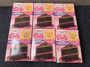 lot 141 image: 6 Boxes of Duncan Hines Chocolate Cake Mix