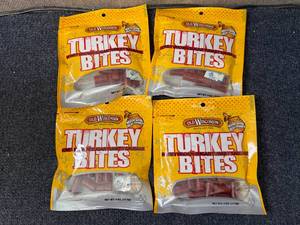 lot 149 image: 4 Bags of Old Wisconsin Turkey Bites
