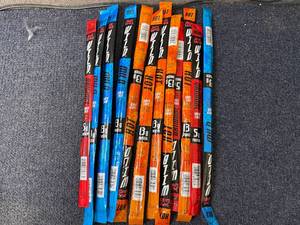 lot 176 image: 12 Jack Links Wild Meat Sticks