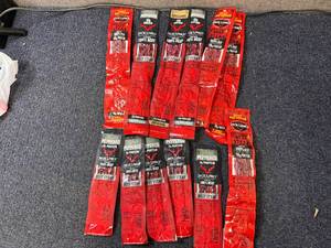 lot 178 image: 12 Jack Links Beef Steak Strips