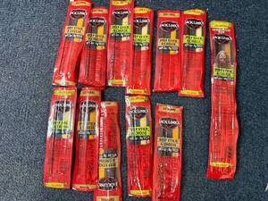 lot 179 image: 12 Jack Links Beef & Cheese Sticks