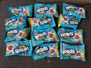 lot 211 image: Nerds Gummy Clusters