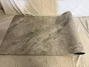 lot 60 image: 2ft x 6ft Runner Rug - Green