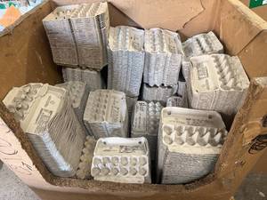 lot 08 image: Gaylord Box of Empty Carboard Egg Cartons
