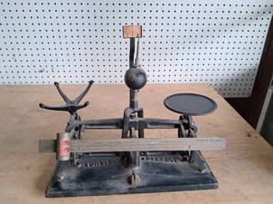 lot 10 image: Vintage Torsion Balance Sale Company