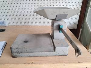 lot 14 image: Vintage Fairbanks  Morse Platform Counter Beam Scale
