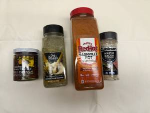 lot 18 image: SSS. Variety of Spices