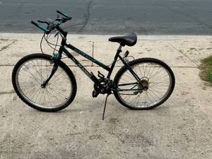 lot 28 image: Magna Break Point 15 Speed