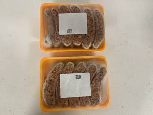 lot 120 image: B. 2x 10ct Traditional Bratwursts