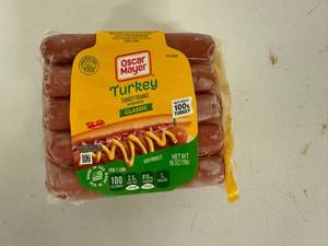 lot 129 image: C. 6x 16oz Oscar Mayer Turkey Franks