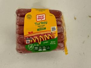 lot 130 image: C. 6x 16oz Oscar Mayer Turkey Franks