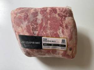 lot 143 image: CC. 11.15lbs USA Prime Pork Shoulder Butt