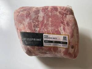lot 146 image: CC. 8.00lbs USA Prime Pork Shoulder Butt