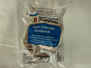 lot 154 image: 25x 2.55oz Jimmy Dean Maple Sausage Slider Sandwiches