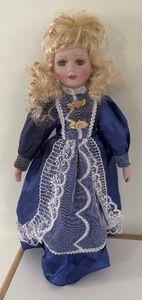 lot 126A image: Delightful Vintage Doll