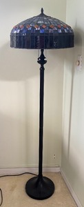 lot 18 image: Stained Glass Floor Lamp with Art Deco Design
