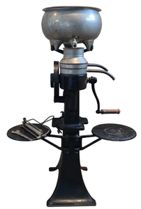 lot 1 image: Vintage DeLavel Cream Separator