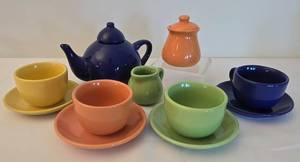 lot 64 image: Adorable Miniature Schylling Ceramic Tea Set