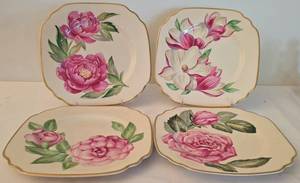 lot 122 image: Onondaga Pottery Plate Set