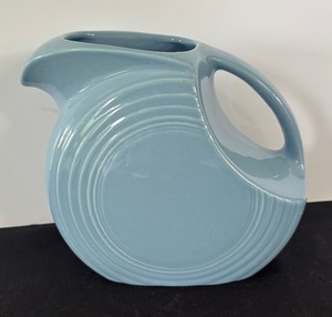 lot 214 image: Fiesta Ware Periwinkle Light Blue Disc Pitcher