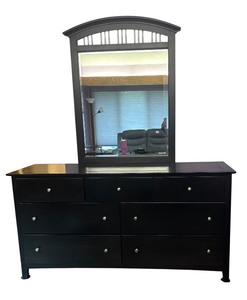 lot 19A image: Sensational Dresser with Mirror by Stanley Furniture