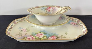 lot 219 image: Lovely Vintage Floral Nippon Petite Platter, Plate, Bowl and Spoon