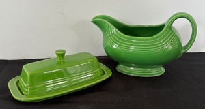 lot 225 image: Chartreuse Green Fiesta Ware Butter Dish and Gravy Boat