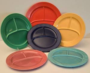 lot 191 image: Vibrant Fiesta Ware Divided Plate Grouping