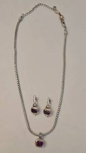 lot 202 image: Lovely Silver-Tone Adjustable Chain with Gemstone Pendant & Earring Set