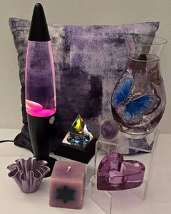 lot 209 image: Groovy Purple Decor Options
