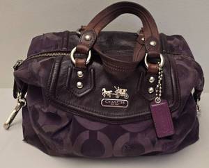 lot 297 image: Coach Madison Sabrina Signature Satchel Shoulder Bag 14294 Purple