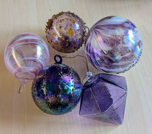 lot 240 image: Pretty Purple Glass Ornaments