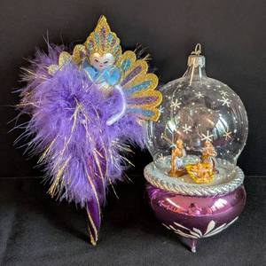 lot 241 image: Pair of Soffieria de Carlini Glass Ornaments