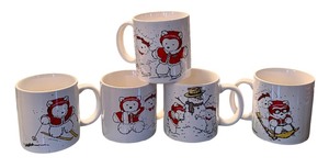 lot 309 image: Set of 5 Dayton Hudson 1987 Santa Bear Mugs