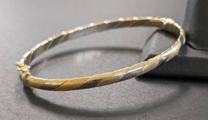lot 228A image: Etched 14k Yellow Gold Bangle Bracelet